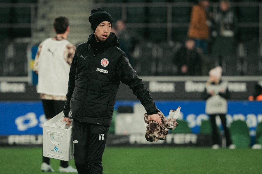 ザンクト・パウリの神原健太【写真:岩本太成】