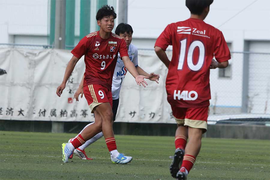 流通経済大柏の渡辺瞳也【写真：安藤隆人】