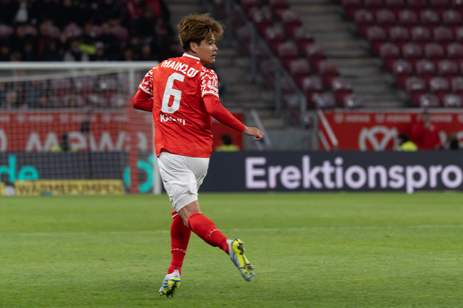 マインツで活躍する佐野海舟【写真:菅原敬太】