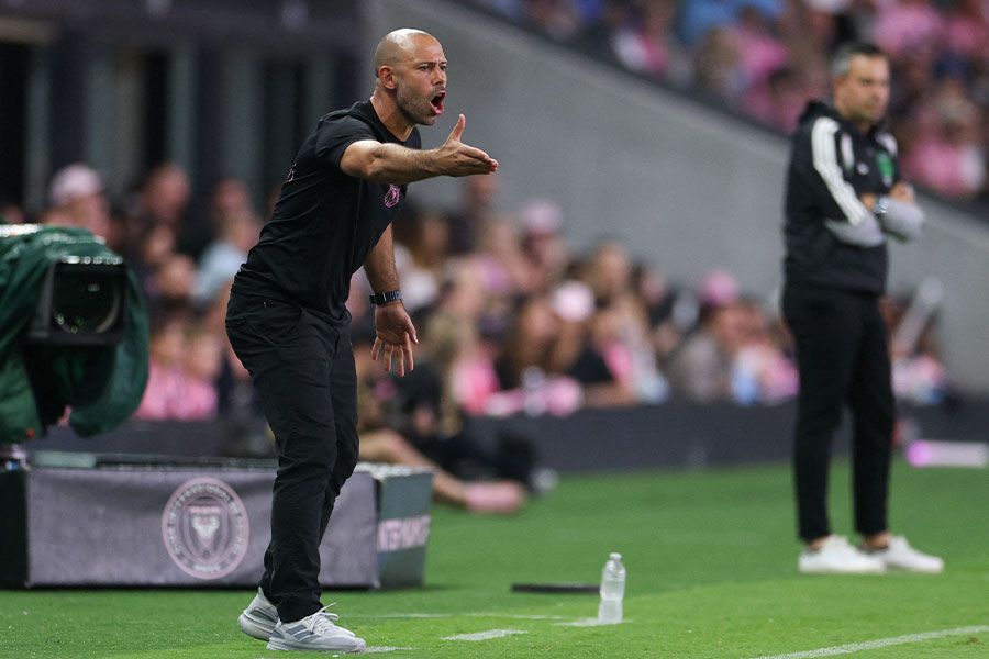 マスチェラーノ監督の退任が発表された【写真：ロイター】