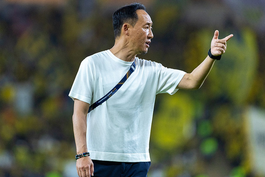 町田の黒田剛監督【写真：(C) AFC】