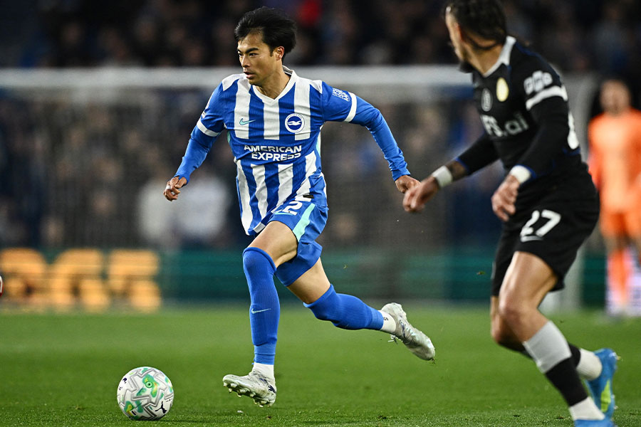 チェルシー戦に出場した三笘薫【写真：ロイター】