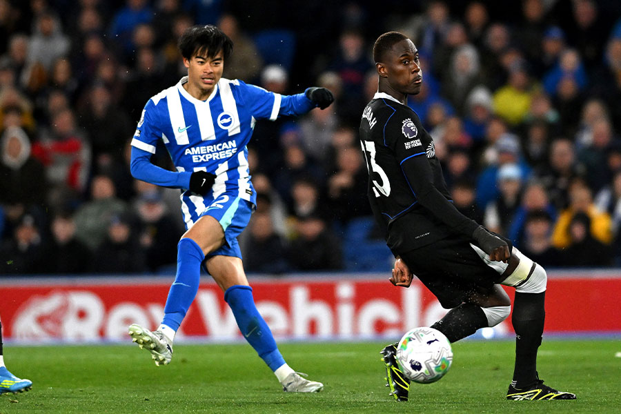 チェルシー戦に出場した三笘薫【写真：REX/アフロ】