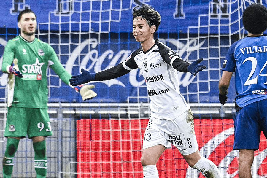 シント＝トロイデンで活躍する伊藤涼太郎【写真：(C) STVV】