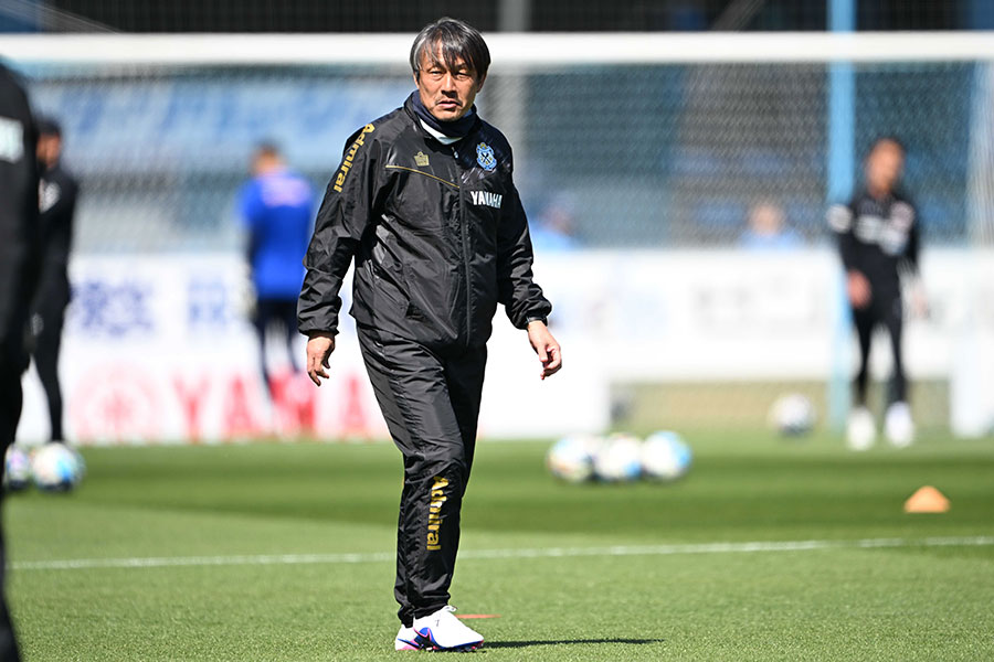 三浦文丈コーチが指揮を執る【写真：徳原隆元】