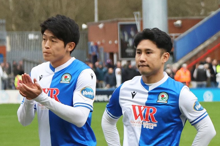 ブラックバーンの大橋祐紀（左）と森下龍矢【写真：REX/アフロ】