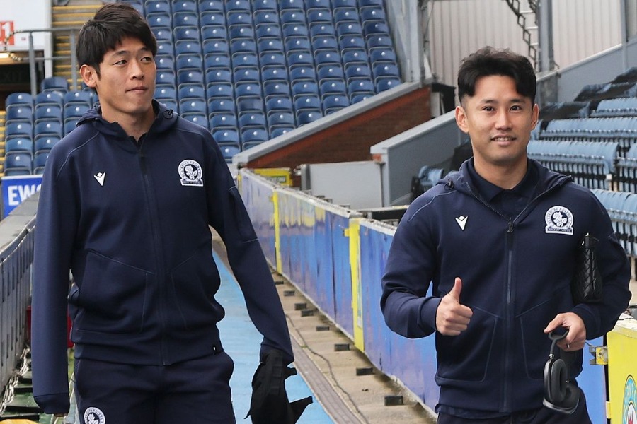 ブラックバーンの大橋祐紀（左）と森下龍矢【写真：REX/アフロ】