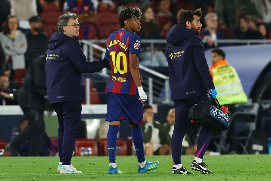 ラミン・ヤマルの負傷状況が発表された【写真：ロイター】