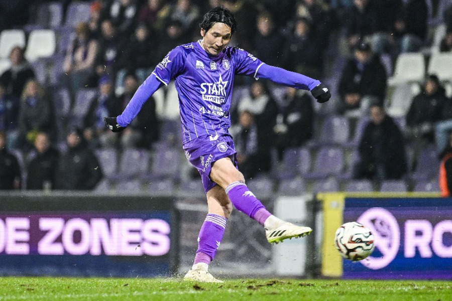 ベールスホットの原口元気【写真：Belga Image/アフロ】