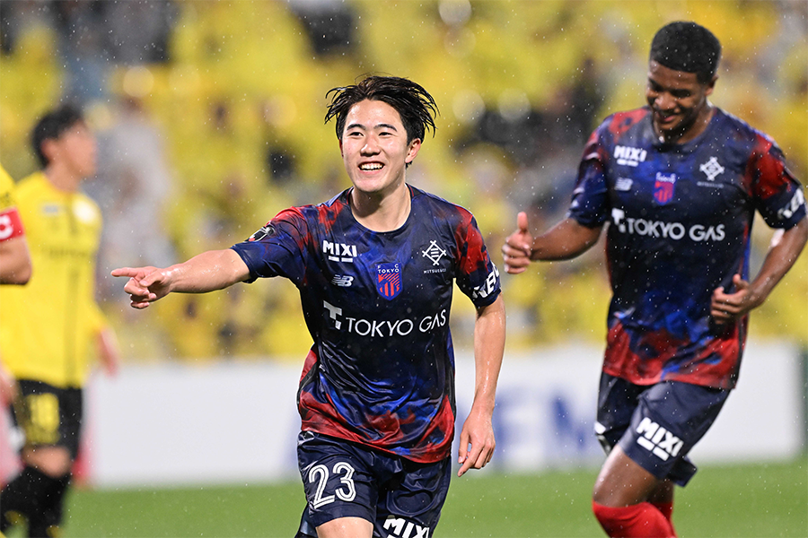 FC東京・佐藤龍之介【写真：徳原隆元】