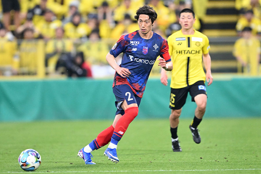FC東京のキャプテン室屋成【写真：徳原隆元】