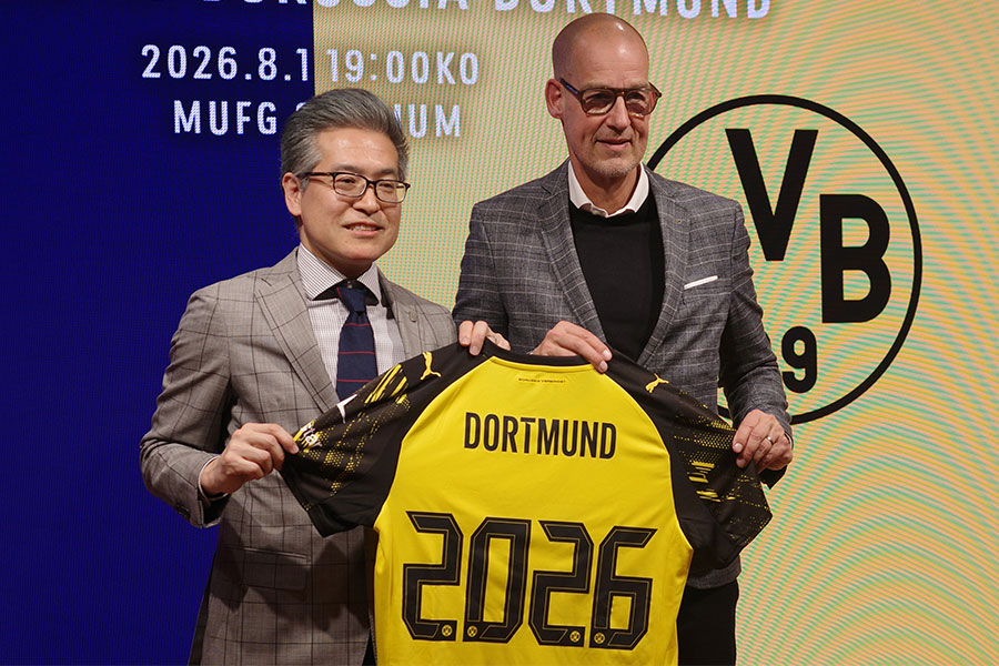 FC東京の川岸滋也社長とドルトムントのクラマーCEO【写真：FOOTBALL ZONE編集部】