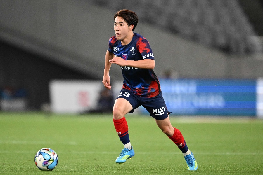 FC東京の佐藤龍之介【写真：徳原隆元】