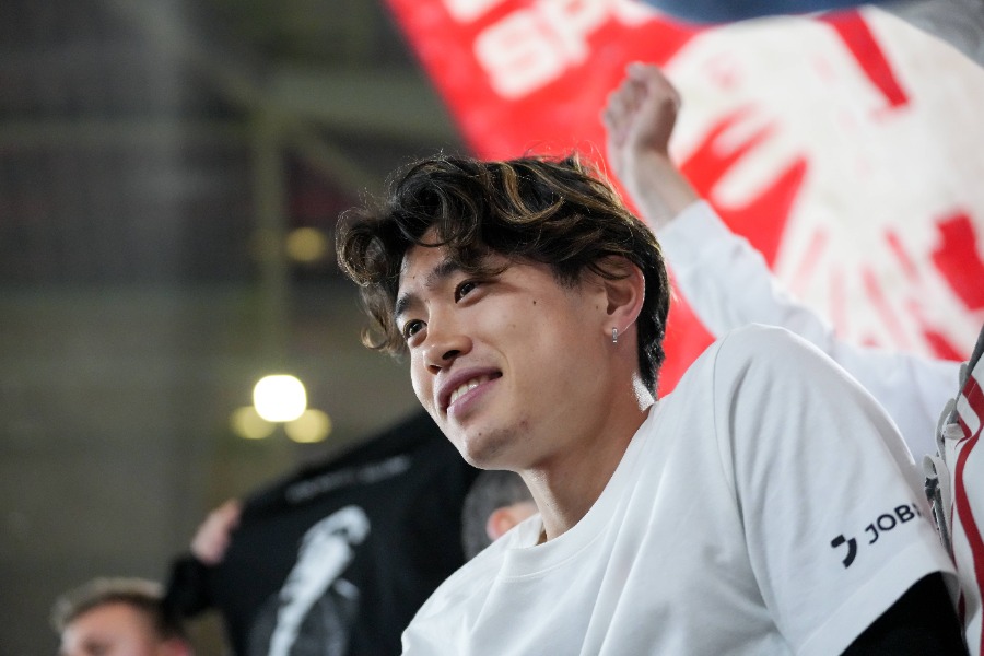 フライブルクの鈴木唯人【写真：アフロ】