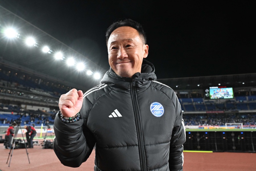 町田の黒田剛監督【写真：徳原隆元】
