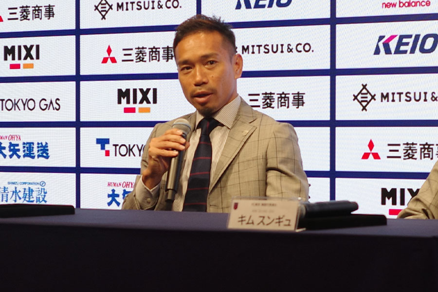 長友佑都が5度目のW杯に向かう【写真：FOOTBALL ZONE編集部】