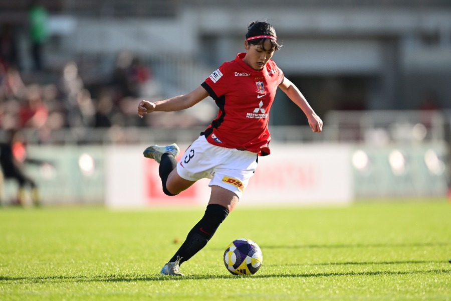 浦和レッズレディースの岡村來佳【写真:アフロスポーツ】