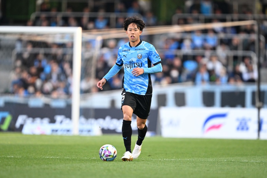 川崎フロンターレの佐々木旭【写真:徳原隆元】