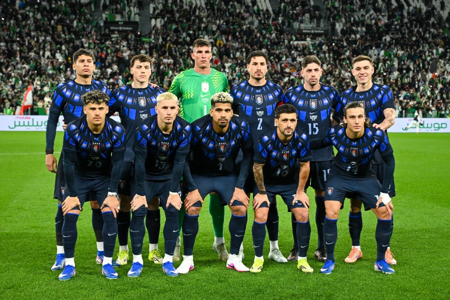 ウルグアイ代表のW杯ユニに注目【写真:AP/アフロ】