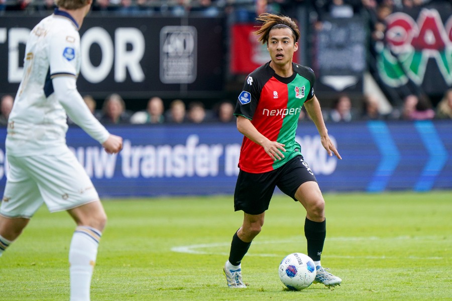 NECの佐野航大【写真：アフロ】