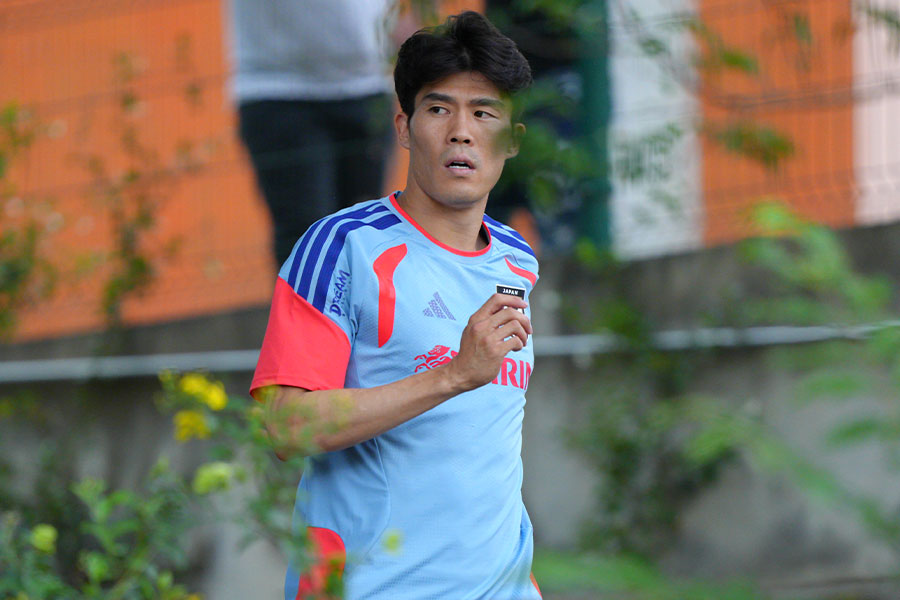 冨安健洋が吉田麻也の再合流について言及【写真:FOOTBALL ZONE編集部】