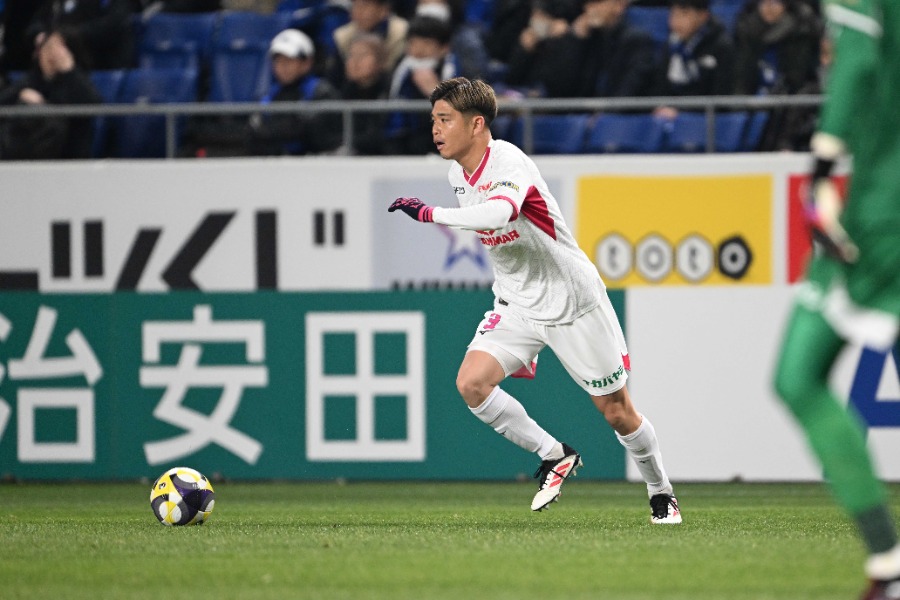 長崎の進藤亮佑(写真はC大阪時代)【写真:徳原隆元】