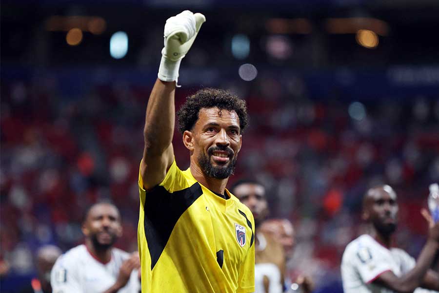 カーボベルデ代表のGKヴォジーニャ【写真：ロイター】
