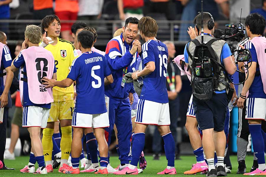 日本代表に帯同中の吉田麻也が話題【写真:徳原隆元】