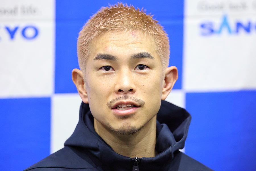 ボクシング世界4階級制覇王者の井岡一翔【写真:西村尚己/アフロスポーツ】