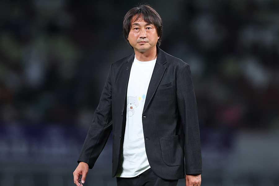 アビスパ福岡のトップチームコーチに就任した北嶋秀朗氏【写真：森田直樹/アフロスポーツ】