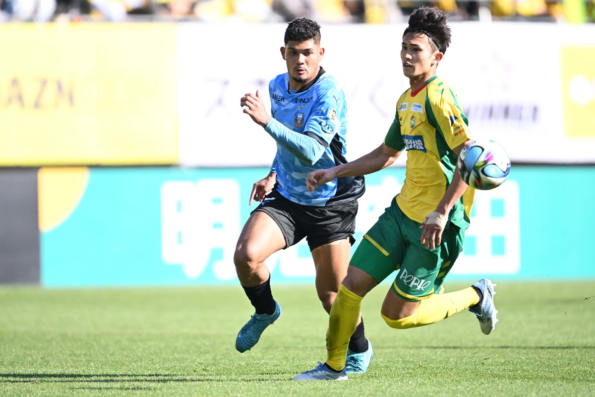川崎のエリソンが千葉に完全移籍した【写真:徳原隆元】