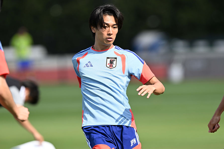 日本代表の中村敬斗【写真:徳原隆元】