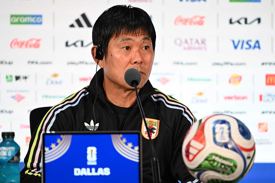 森保監督が会見に出席【写真：徳原隆元】