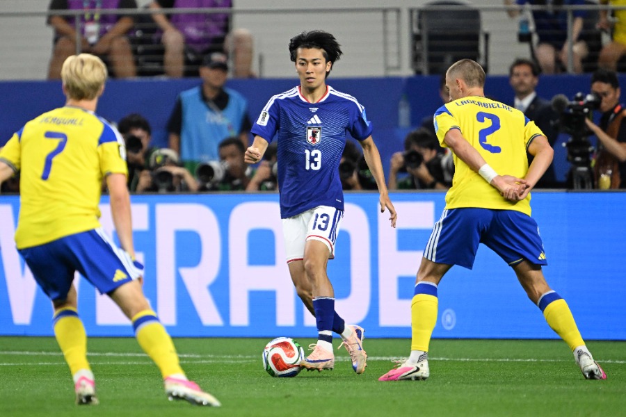 日本代表の中村敬斗【写真：徳原隆元】