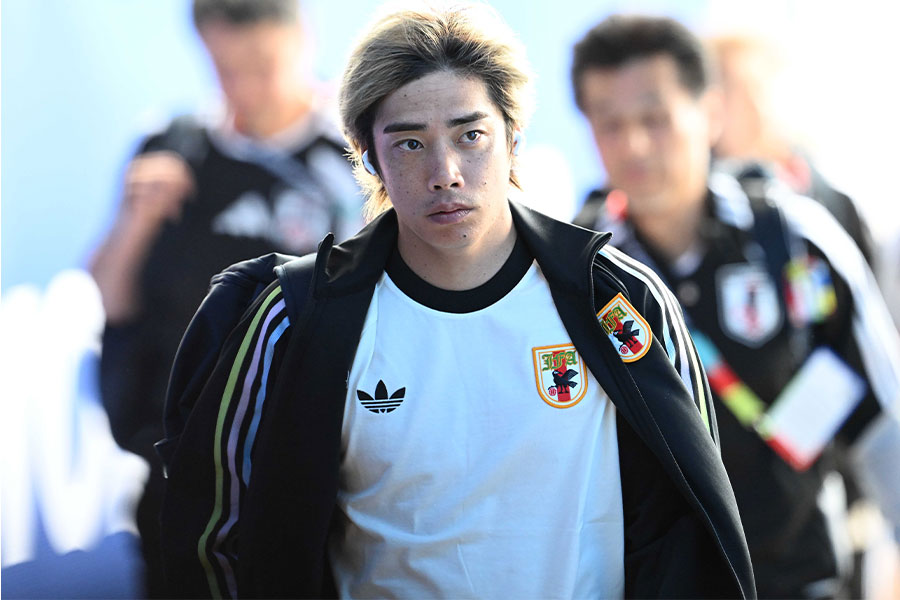 伊東純也がスタメンに復帰【写真：徳原隆元】