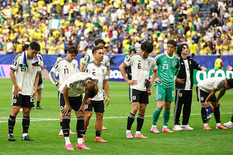 日本代表は決勝トーナメント1回戦でブラジルに敗戦した【写真:ロイター】
