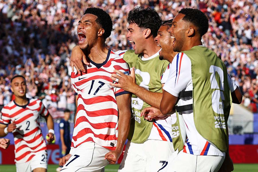 アメリカとボスニアヘルツェゴビナが対戦【写真:ロイター】