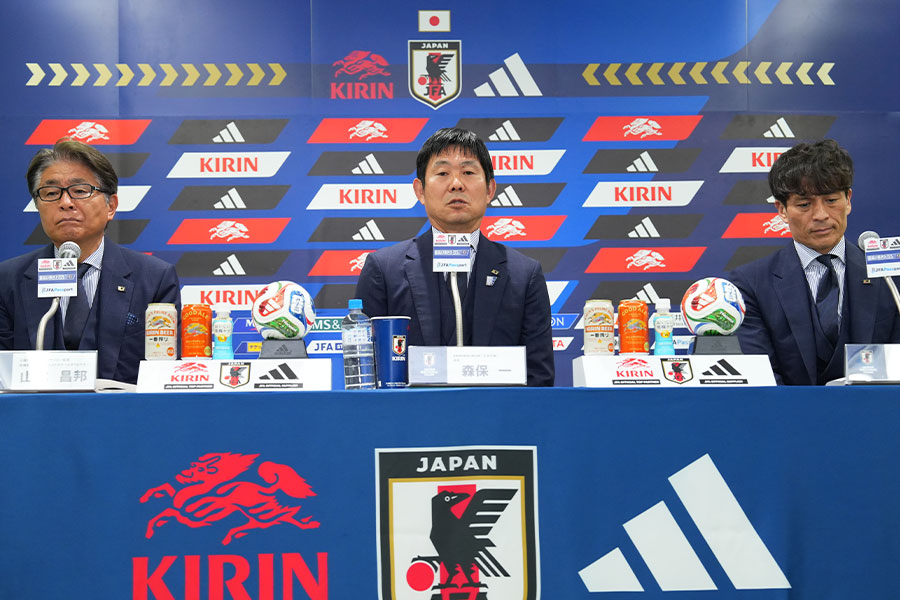 会見に出席した森保一監督【写真:イワモトアキト】