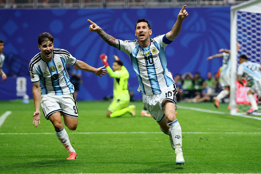 アルゼンチンが2点差ひっくり返す劇的勝利【写真:ロイター】