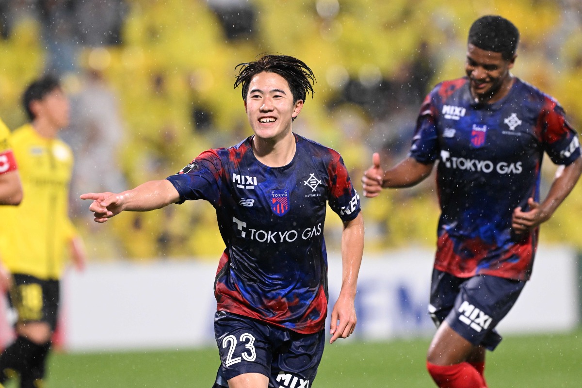 FC東京の佐藤龍之介がバレンシアへ完全移籍【写真:徳原隆元】