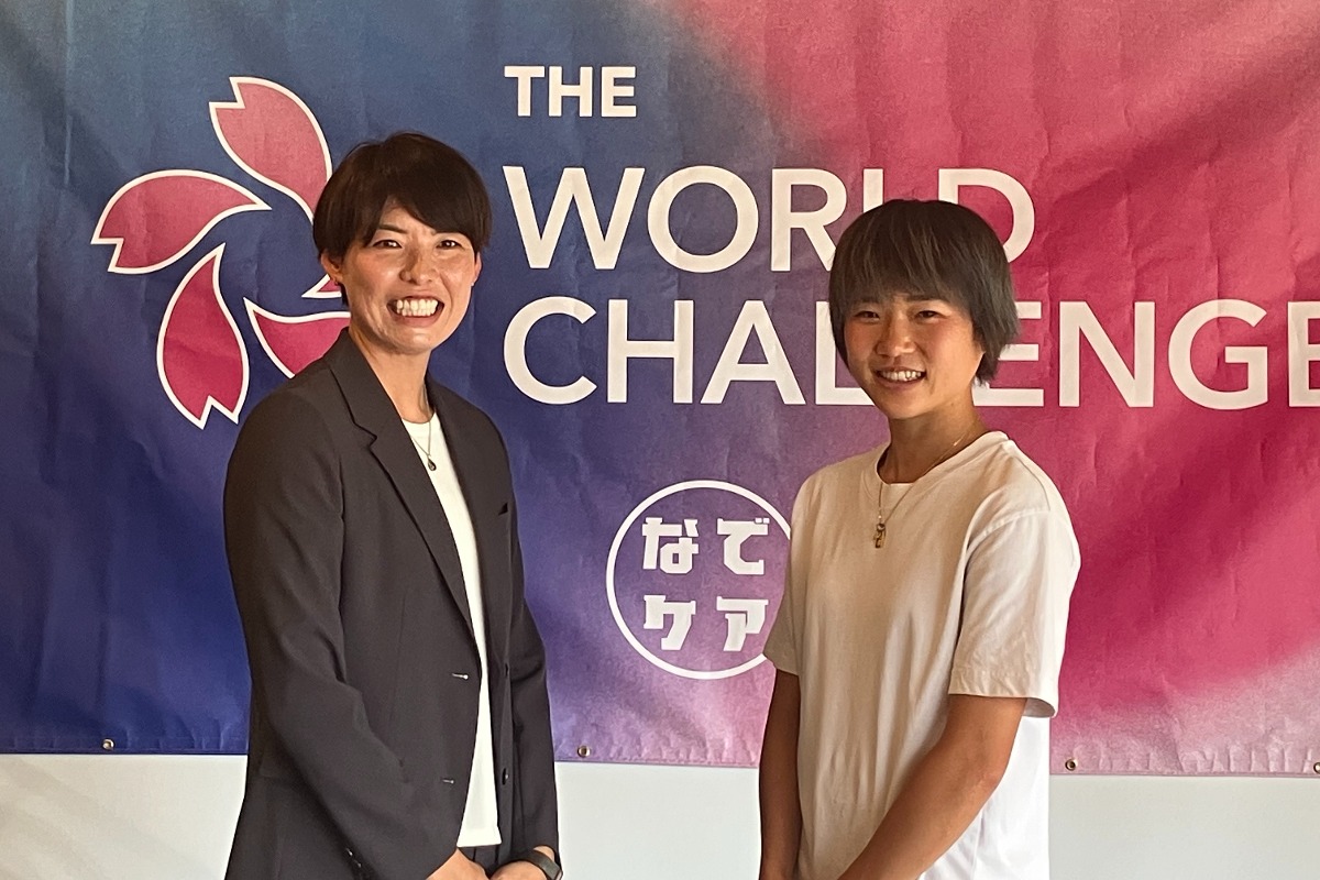 トークセッションを実施した熊谷紗希(左)と浜野まいか(右)【写真:砂坂美紀】