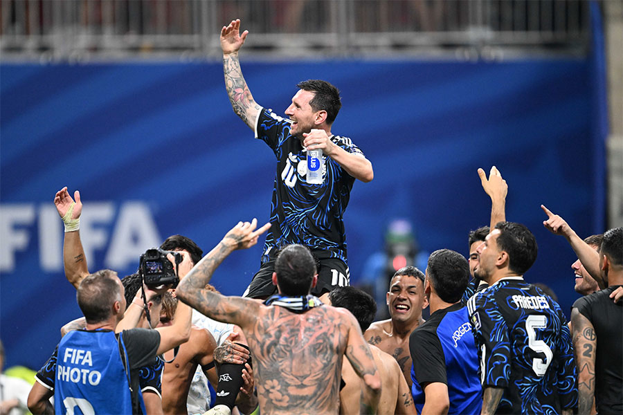 リオネル・メッシが試合終盤に2アシスト【写真：徳原隆元】