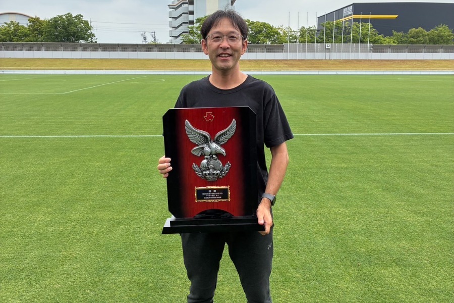 豊川高を率いる長谷川大監督【写真:安藤隆人】