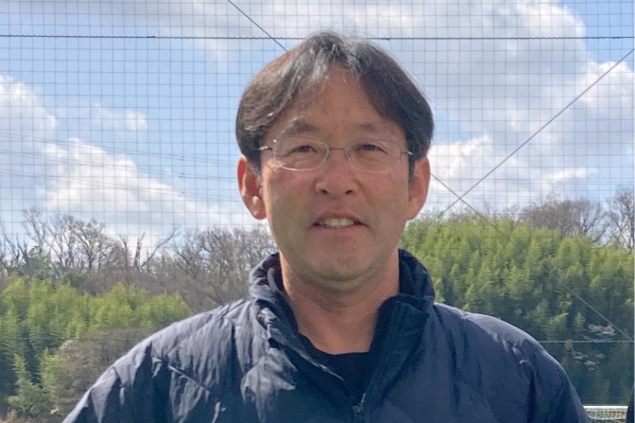 豊川高を率いる長谷川大監督【写真:安藤隆人】