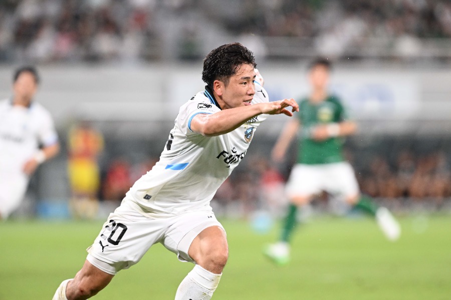 OHルーヴェンに加入した山田新(写真は川崎所属時)【写真:徳原隆元】