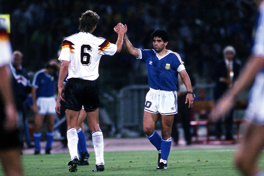 1990年のW杯で西ドイツに敗れたアルゼンチン【写真:Juha Tamminen/アフロ】
