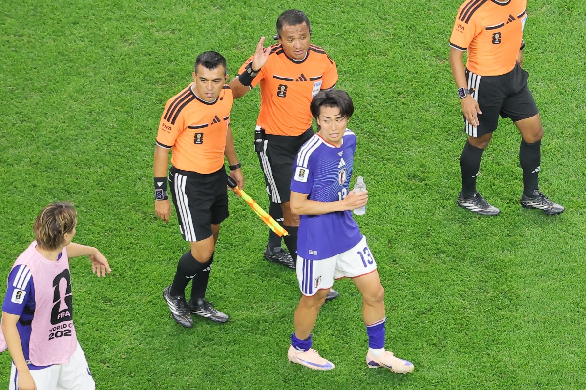 中村敬斗のソックスについてJFA審判マネジャーが言及した【写真:スポーツ報知/アフロ】