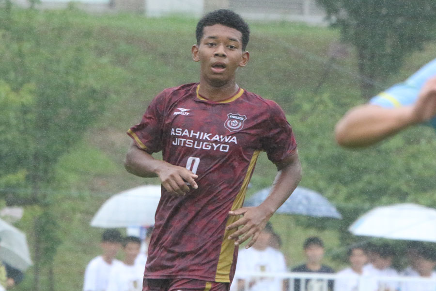 旭川実業のオニブチジデオフォー太郎【写真：安藤隆人】