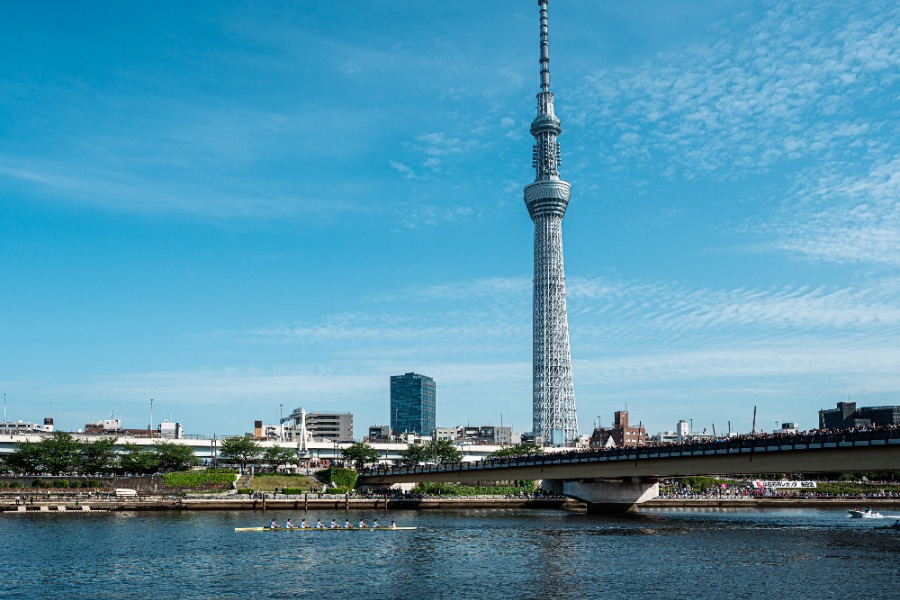 東京スカイツリーがJクラブカラーに点灯【写真：Keiichi Miyashita/アフロ】
