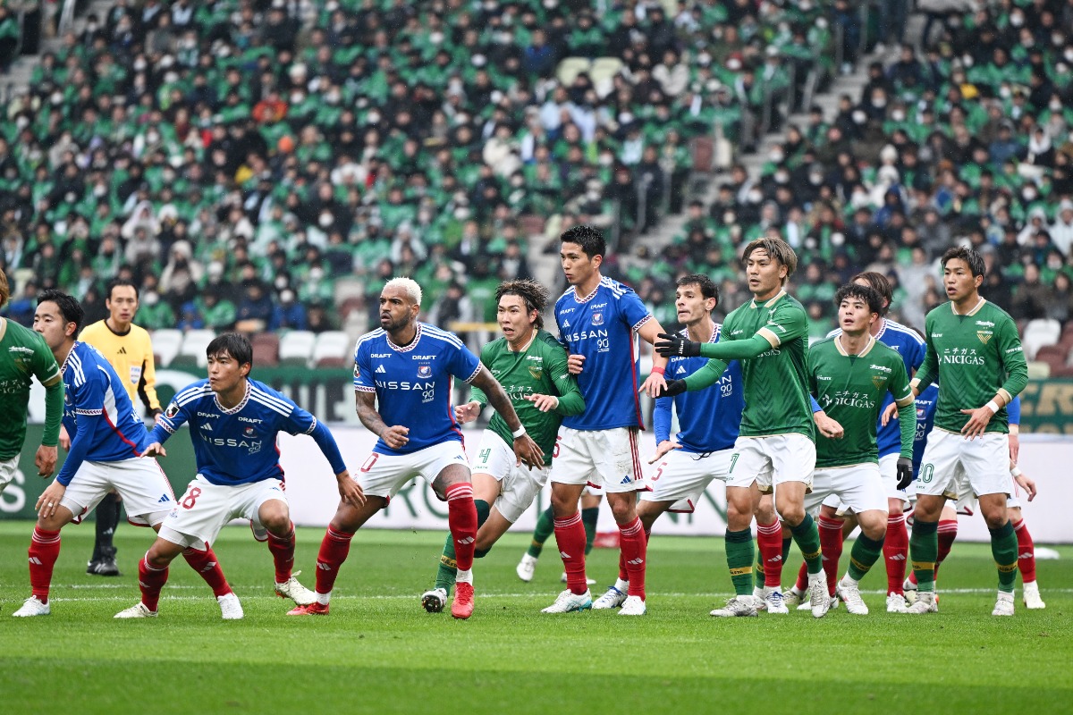 2024年の東京Vと横浜FMの開幕戦で劇的結末【写真:松尾/アフロスポーツ】